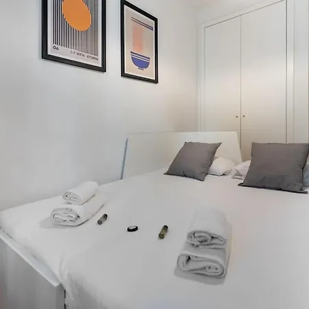 Beprime Plaza Del Teatro By Easytrip