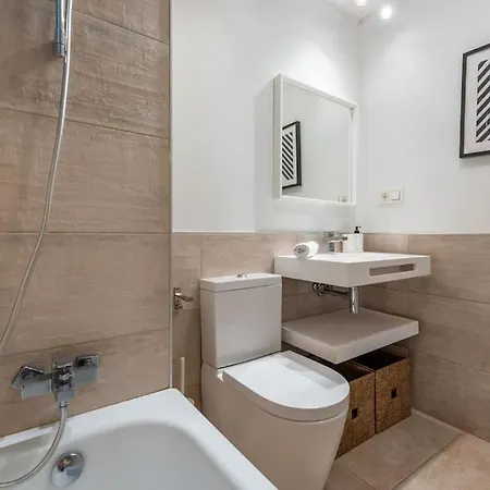 Apartment Beprime Plaza Del Teatro By Easytrip